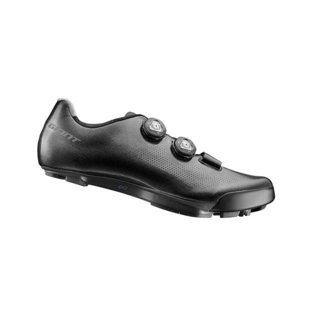 BUTY GIANT CHARGE PRO BLACK 44